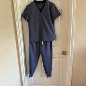 Figs scrubs set size S in space navy color limited edition